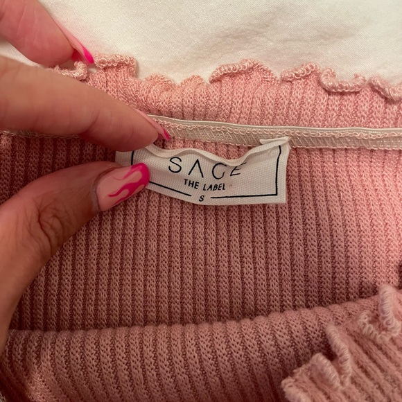 Pink ruffle top - Picture 4 of 4